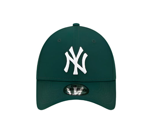 Yankees 9FORTY League Essential Green Cap