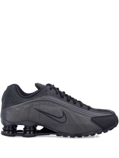 Nike shox R4 black