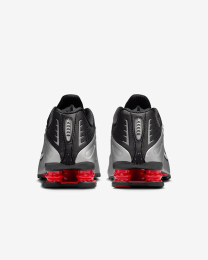 Nike shox R4 metallic silver TL￼