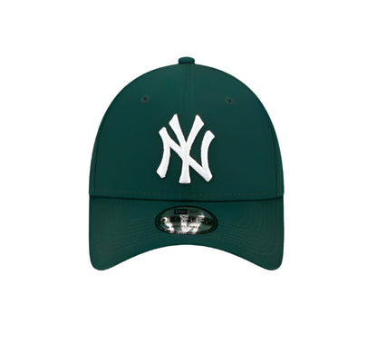 New York Yankees 9FORTY League Essential Green Cap