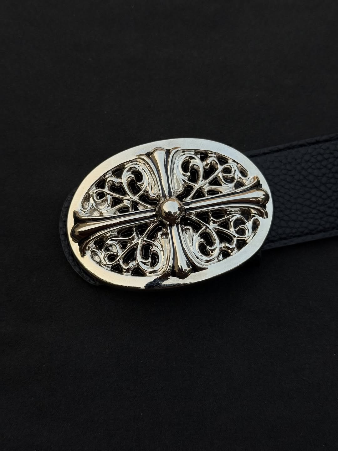 𝕮𝖍𝖗𝖔𝖒𝖊 𝕮𝖗𝖔𝖘𝖘 𝕭𝖊𝖑𝖙