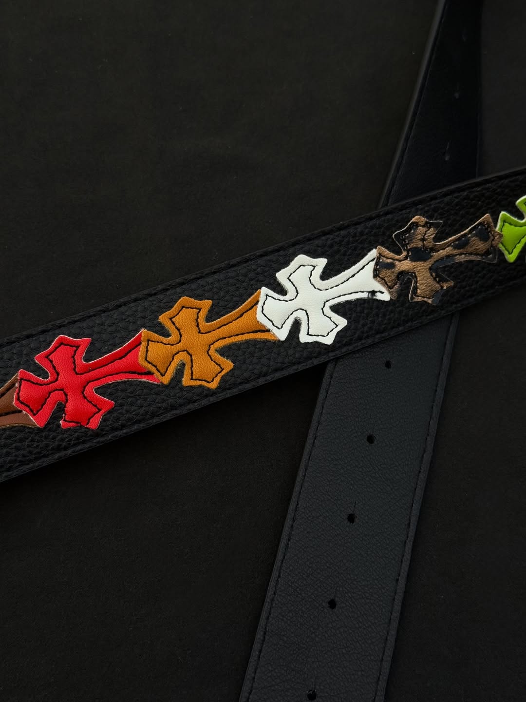 𝕮𝖍𝖗𝖔𝖒𝖊 𝕮𝖗𝖔𝖘𝖘 𝕭𝖊𝖑𝖙