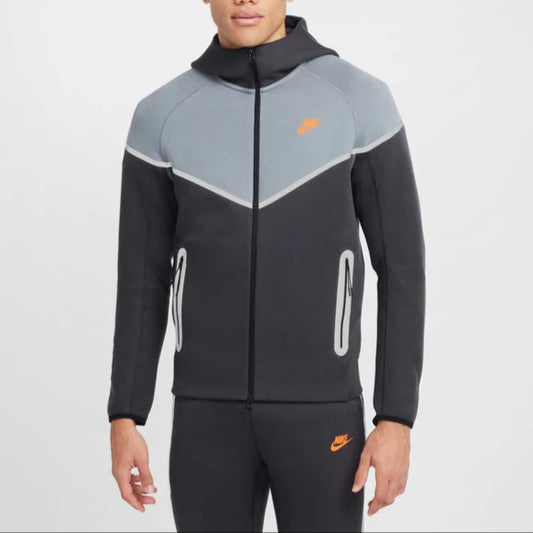 Nike tech fleece two piece