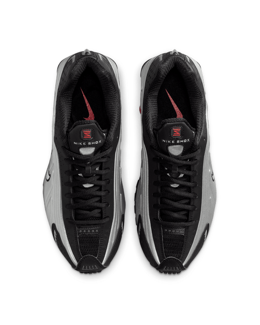 Nike shox R4 metallic silver TL￼