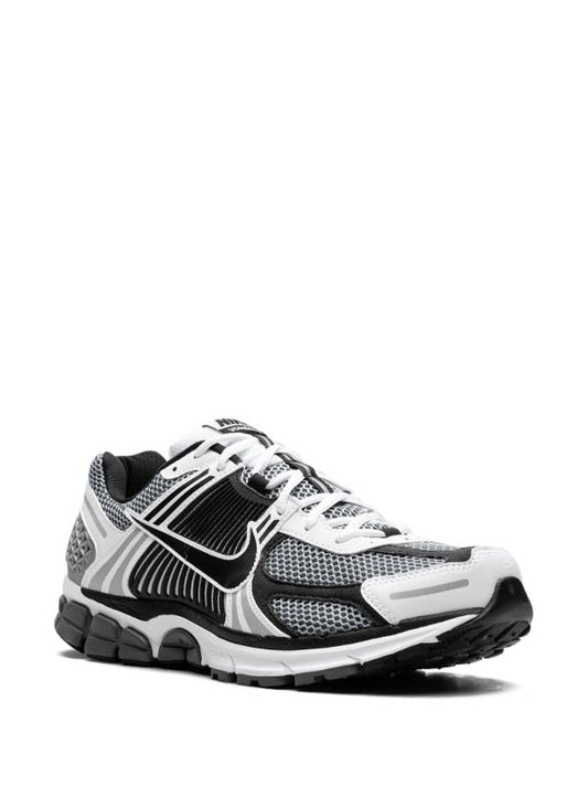 Nike Zoom Vomero 5 SE SP "Black/Metallic Silver"