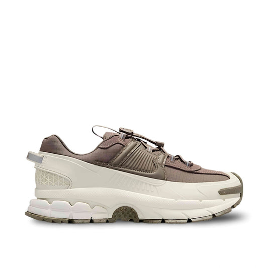 Nike Zoom Vomero Roam Winterized "Light