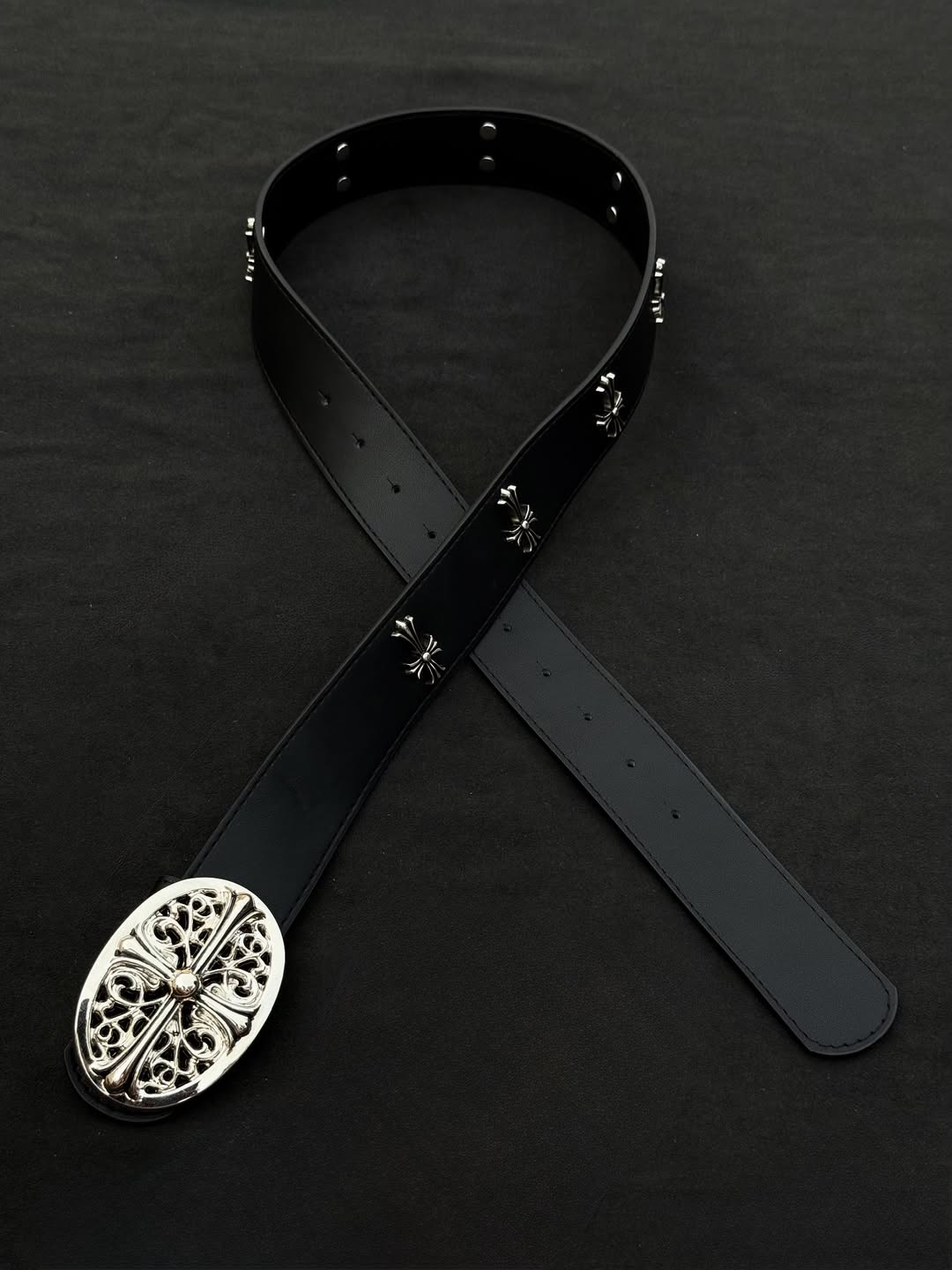 𝕮𝖍𝖗𝖔𝖒𝖊 𝕮𝖗𝖔𝖘𝖘 𝕭𝖊𝖑𝖙