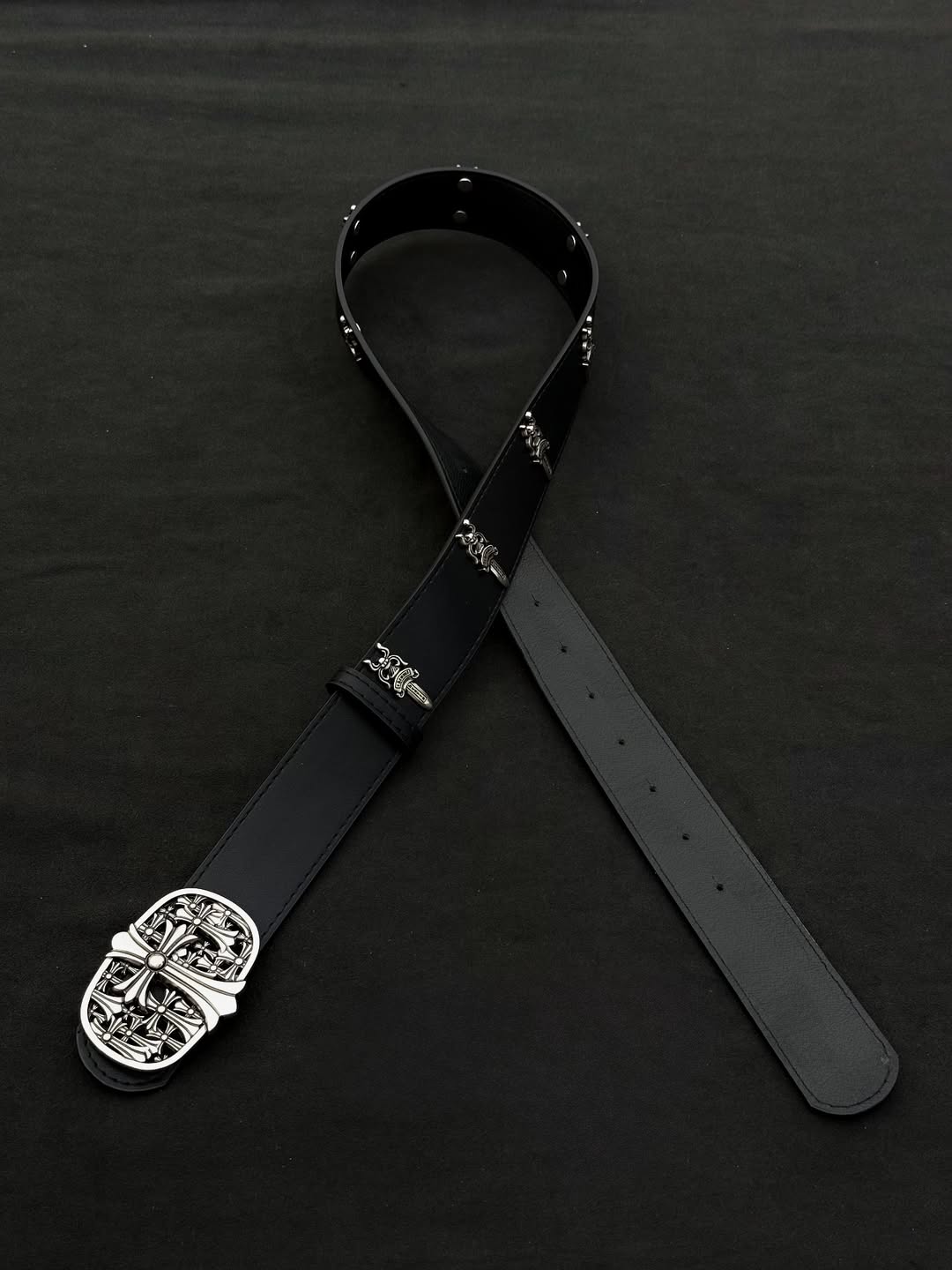 𝕮𝖍𝖗𝖔𝖒𝖊 𝕮𝖗𝖔𝖘𝖘 𝕭𝖊𝖑𝖙