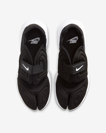 Nike Aqua Rift – Black & White