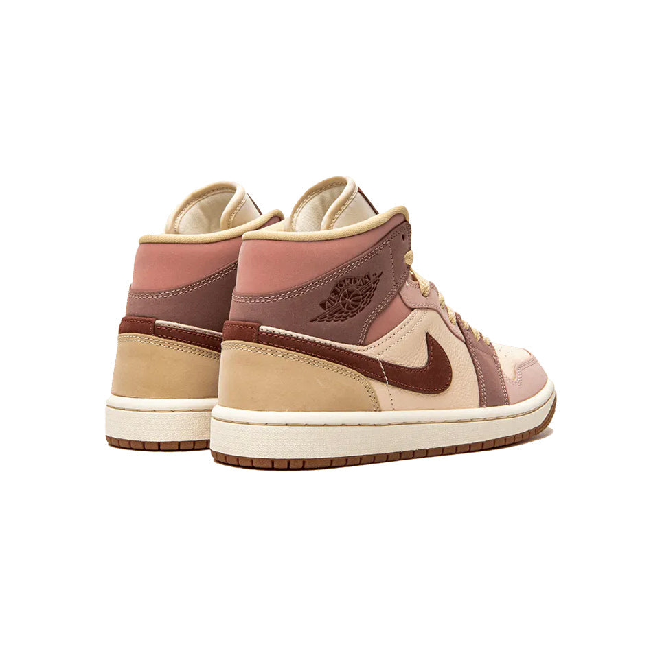 Jordan 1 mid SE